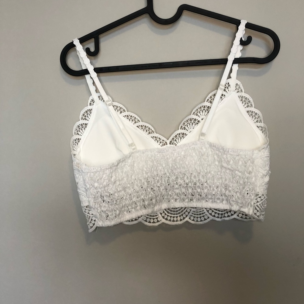 SOLD Brand new lace bralette - Picture 4 of 6